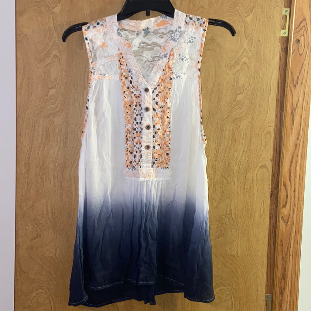Gimmicks Ombr Top Size M From Buckle